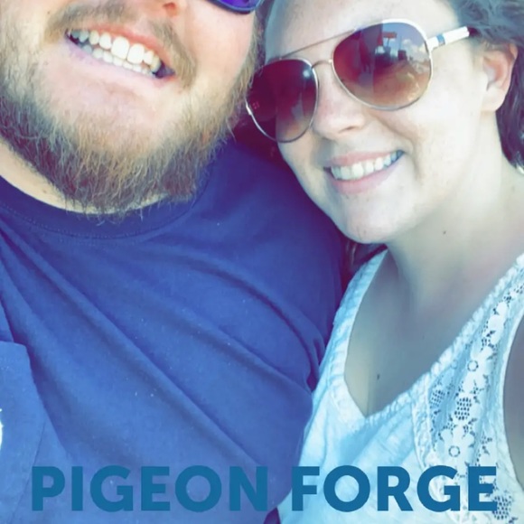 Meet your Posher, Nicolette - Picture 1 of 1